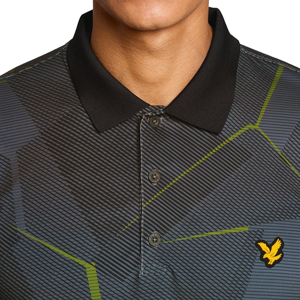 Lyle & Scott Golf Geometric Print Polo Shirt - Jet Black - Image 3