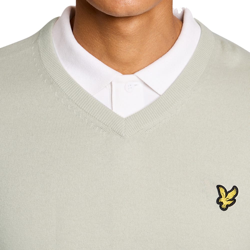 Lyle & Scott Golf V Neck Pullover - Cloud - Image 3